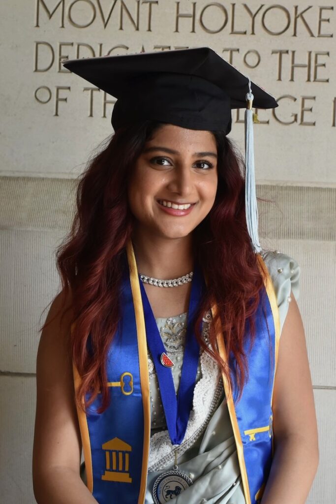 Anne Rizvi, Budget & Office Director